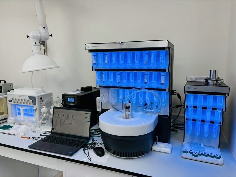 Lab workstation